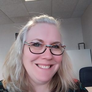 Meet your Posher, Leila